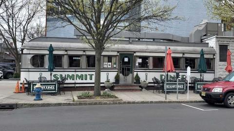 Summit diner